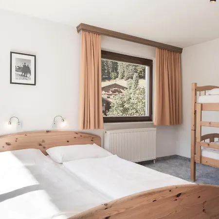 Apartment Haus Gariella *