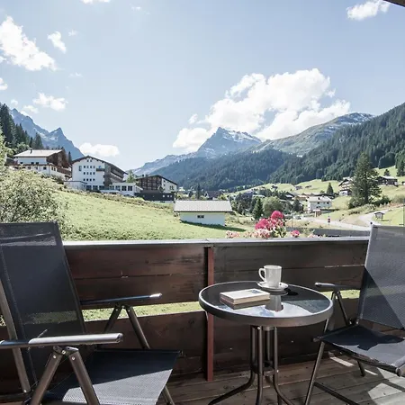 Haus Gariella Apartamento *